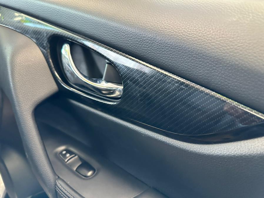 2019 Nissan Rogue AWD SL, available for sale in Inwood, New York | 5 Towns Drive. Inwood, New York 2019 Nissan Rogue AWD SL, available for sale in Inwood, New York | 5 Towns Drive. Inwood, New York