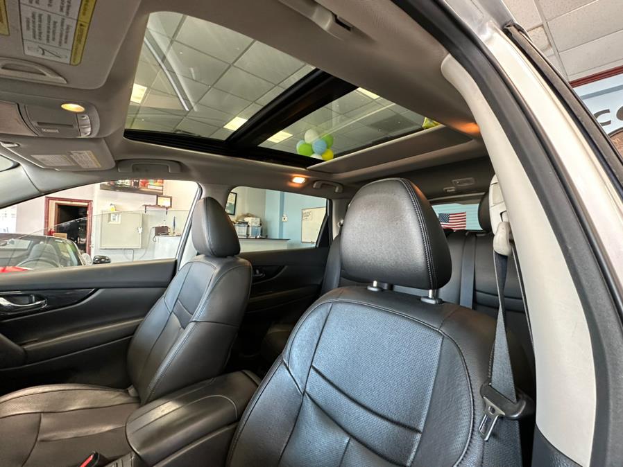 2019 Nissan Rogue AWD SL, available for sale in Inwood, New York | 5 Towns Drive. Inwood, New York 2019 Nissan Rogue AWD SL, available for sale in Inwood, New York | 5 Towns Drive. Inwood, New York