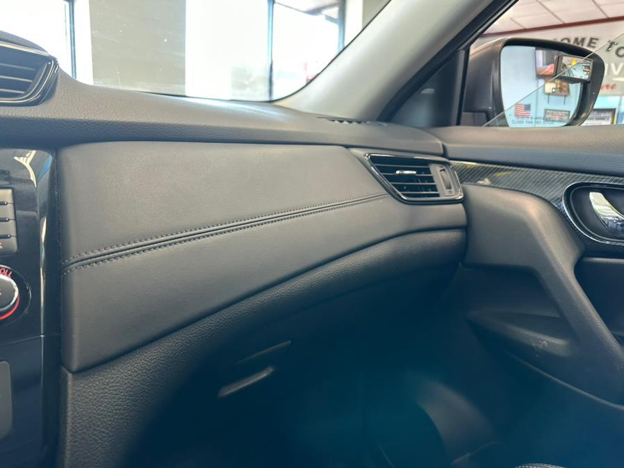 2019 Nissan Rogue AWD SL, available for sale in Inwood, New York | 5 Towns Drive. Inwood, New York 2019 Nissan Rogue AWD SL, available for sale in Inwood, New York | 5 Towns Drive. Inwood, New York