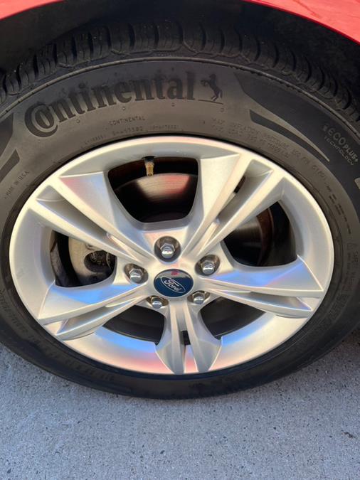 2013 Ford Focus 5dr HB SE, available for sale in New Britain, Connecticut | Supreme Automotive. New Britain, Connecticut 2013 Ford Focus 5dr HB SE, available for sale in New Britain, Connecticut | Supreme Automotive. New Britain, Connecticut