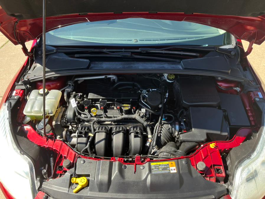 2013 Ford Focus 5dr HB SE, available for sale in New Britain, Connecticut | Supreme Automotive. New Britain, Connecticut 2013 Ford Focus 5dr HB SE, available for sale in New Britain, Connecticut | Supreme Automotive. New Britain, Connecticut