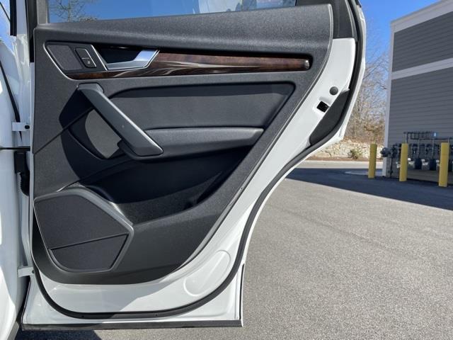 2019 Audi Q5 2.0T Premium, available for sale in Brookfield, Connecticut | Blasius Federal Road. Brookfield, Connecticut 2019 Audi Q5 2.0T Premium, available for sale in Brookfield, Connecticut | Blasius Federal Road. Brookfield, Connecticut