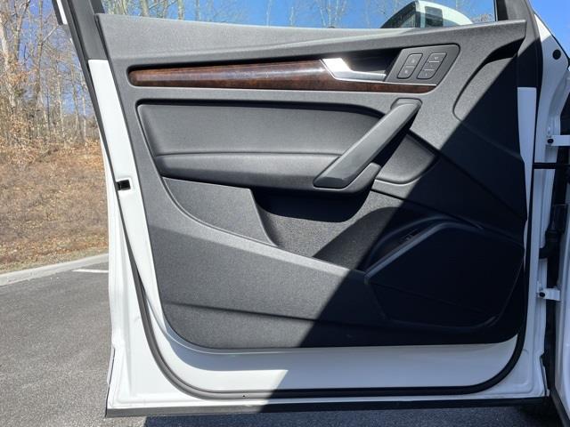 2019 Audi Q5 2.0T Premium, available for sale in Brookfield, Connecticut | Blasius Federal Road. Brookfield, Connecticut 2019 Audi Q5 2.0T Premium, available for sale in Brookfield, Connecticut | Blasius Federal Road. Brookfield, Connecticut