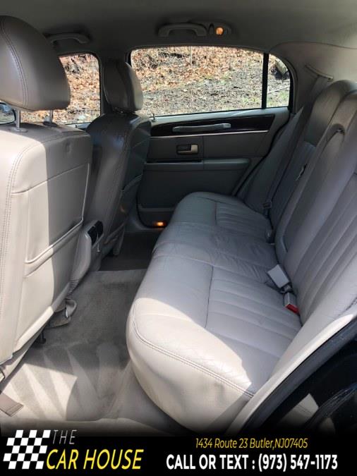 2007 Lincoln Town Car 4dr Sdn Signature, available for sale in Butler, New Jersey | The Car House. Butler, New Jersey 2007 Lincoln Town Car 4dr Sdn Signature, available for sale in Butler, New Jersey | The Car House. Butler, New Jersey