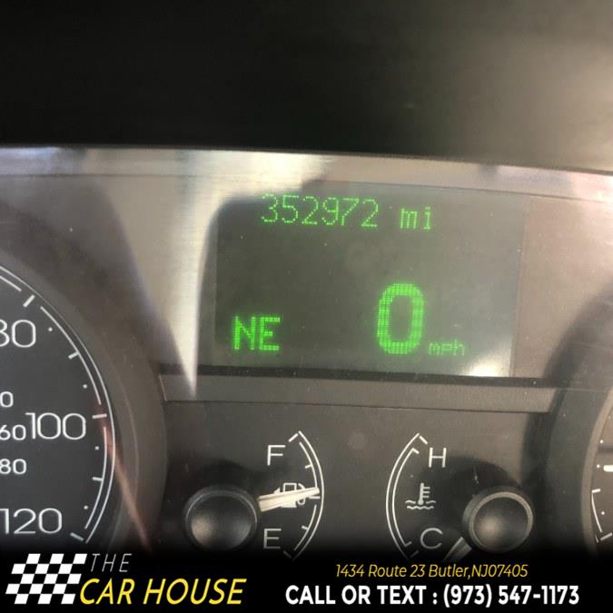 2007 Lincoln Town Car 4dr Sdn Signature, available for sale in Butler, New Jersey | The Car House. Butler, New Jersey 2007 Lincoln Town Car 4dr Sdn Signature, available for sale in Butler, New Jersey | The Car House. Butler, New Jersey