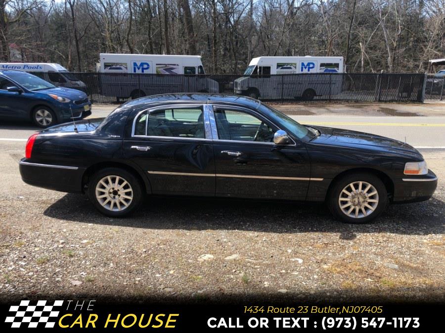 2007 Lincoln Town Car 4dr Sdn Signature, available for sale in Butler, New Jersey | The Car House. Butler, New Jersey 2007 Lincoln Town Car 4dr Sdn Signature, available for sale in Butler, New Jersey | The Car House. Butler, New Jersey