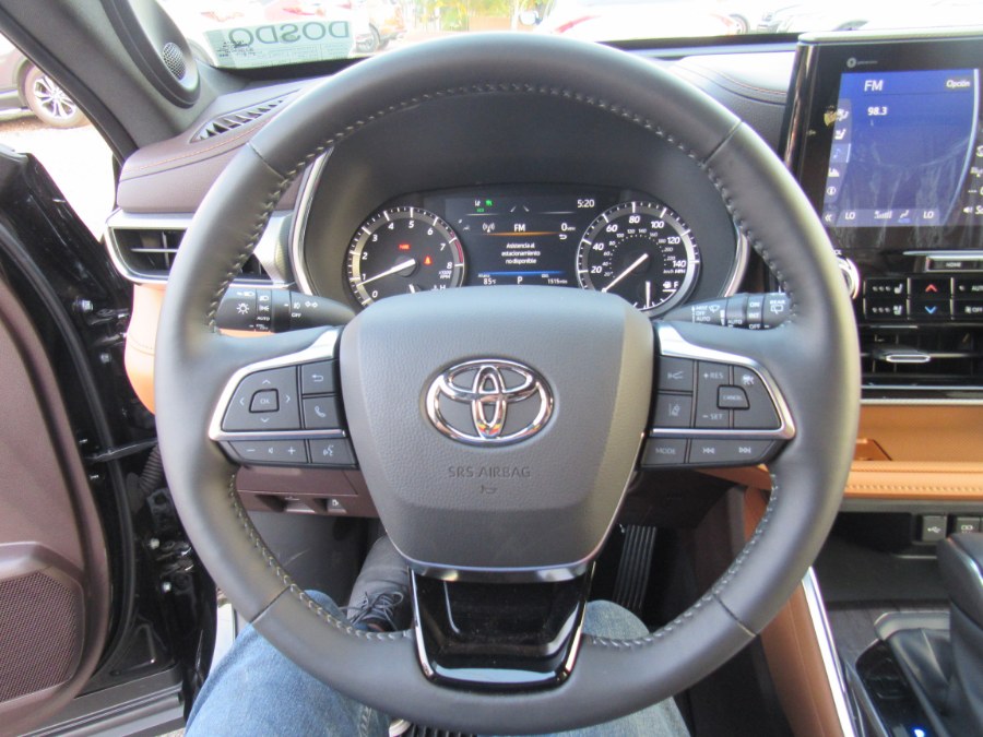 2021 Toyota Highlander Platinum AWD (Natl), available for sale in San Francisco de Macoris Rd, Dominican Republic | Hilario Auto Import. San Francisco de Macoris Rd, Dominican Republic 2021 Toyota Highlander Platinum AWD (Natl), available for sale in San Francisco de Macoris Rd, Dominican Republic | Hilario Auto Import. San Francisco de Macoris Rd, Dominican Republic