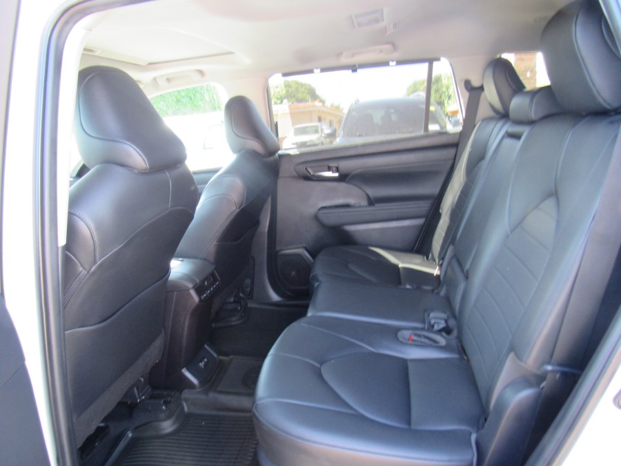2020 Toyota Highlander XLE AWD (Natl), available for sale in San Francisco de Macoris Rd, Dominican Republic | Hilario Auto Import. San Francisco de Macoris Rd, Dominican Republic 2020 Toyota Highlander XLE AWD (Natl), available for sale in San Francisco de Macoris Rd, Dominican Republic | Hilario Auto Import. San Francisco de Macoris Rd, Dominican Republic