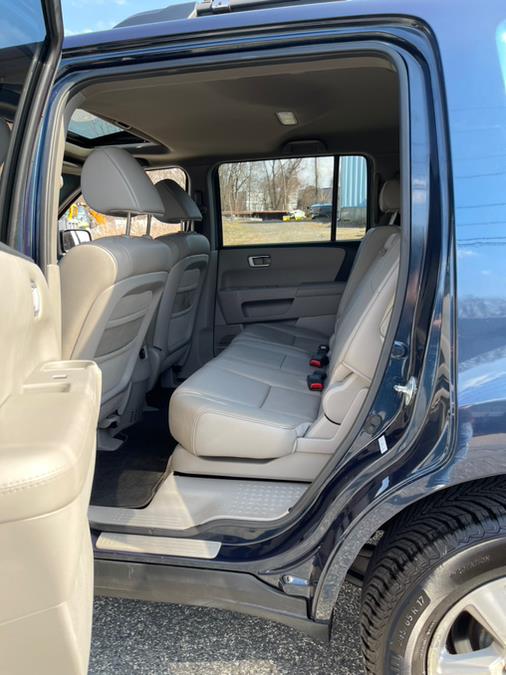 2011 Honda Pilot 4WD 4dr EX-L, available for sale in Ashland , Massachusetts | New Beginning Auto Service Inc . Ashland , Massachusetts 2011 Honda Pilot 4WD 4dr EX-L, available for sale in Ashland , Massachusetts | New Beginning Auto Service Inc . Ashland , Massachusetts