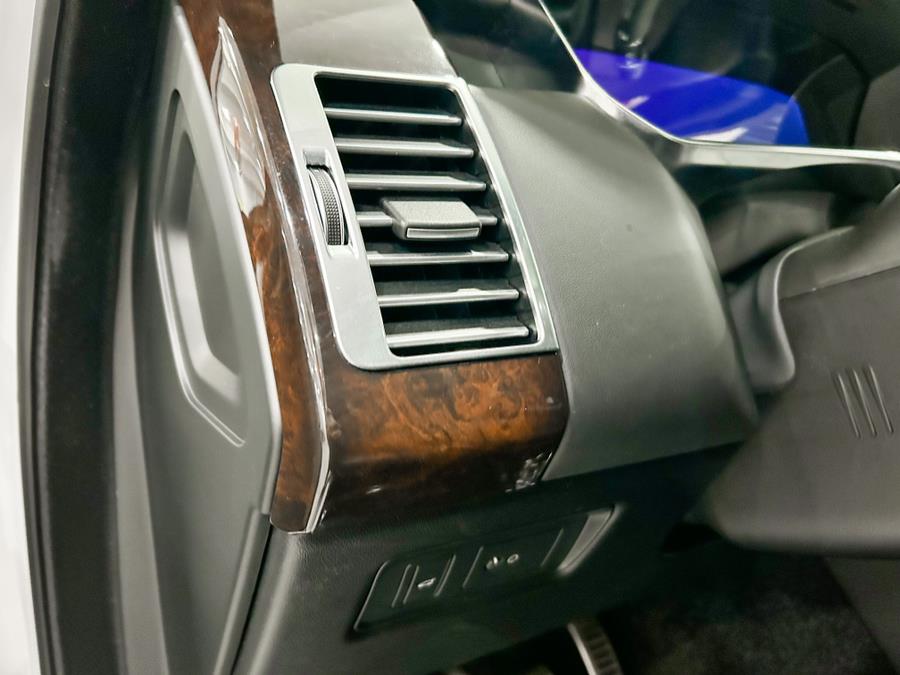 2021 Land Rover Range Rover Westminster SWB, available for sale in Franklin Square, New York | Luxury Motor Club. Franklin Square, New York 2021 Land Rover Range Rover Westminster SWB, available for sale in Franklin Square, New York | Luxury Motor Club. Franklin Square, New York