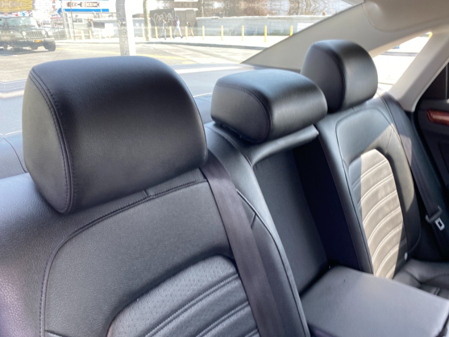 2012 Volkswagen Passat 4dr Sdn 3.6L V6 DSG SE w/Sunroof, available for sale in Middle Village, New York | Middle Village Motors . Middle Village, New York 2012 Volkswagen Passat 4dr Sdn 3.6L V6 DSG SE w/Sunroof, available for sale in Middle Village, New York | Middle Village Motors . Middle Village, New York