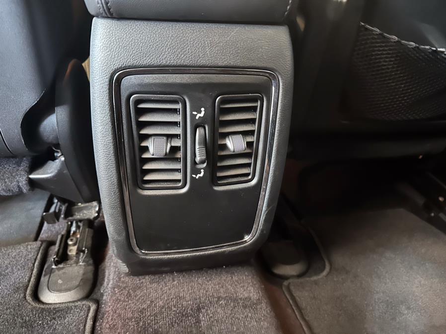 2018 Jeep Grand Cherokee Altitude 4x4 *Ltd Avail*, available for sale in West Hartford, Connecticut | AutoMax. West Hartford, Connecticut 2018 Jeep Grand Cherokee Altitude 4x4 *Ltd Avail*, available for sale in West Hartford, Connecticut | AutoMax. West Hartford, Connecticut