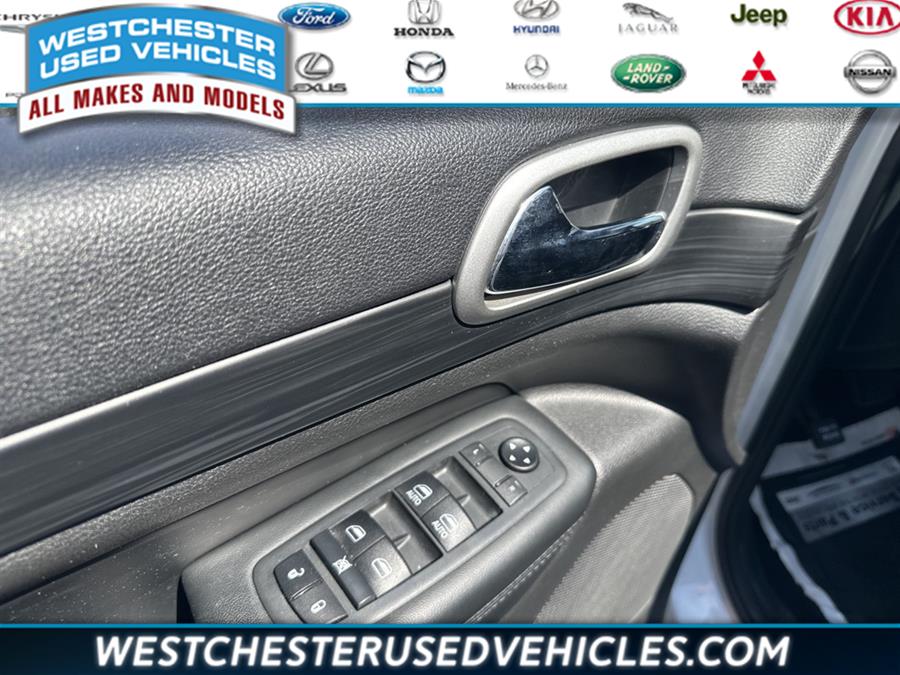 2019 Jeep Grand Cherokee Laredo E, available for sale in White Plains, New York | Westchester Used Vehicles. White Plains, New York 2019 Jeep Grand Cherokee Laredo E, available for sale in White Plains, New York | Westchester Used Vehicles. White Plains, New York