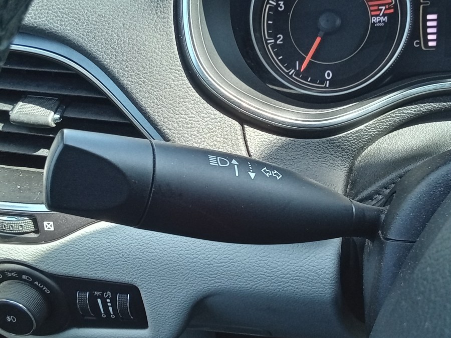 2020 Jeep Cherokee Latitude Plus FWD, available for sale in Irvington, New Jersey | NJ Used Cars Center. Irvington, New Jersey 2020 Jeep Cherokee Latitude Plus FWD, available for sale in Irvington, New Jersey | NJ Used Cars Center. Irvington, New Jersey