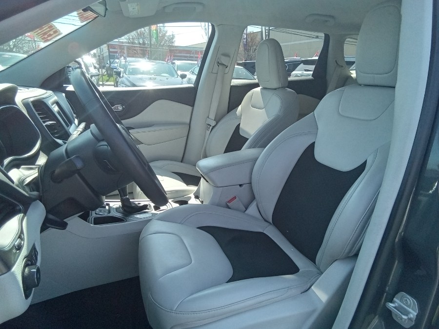 2020 Jeep Cherokee Latitude Plus FWD, available for sale in Irvington, New Jersey | NJ Used Cars Center. Irvington, New Jersey 2020 Jeep Cherokee Latitude Plus FWD, available for sale in Irvington, New Jersey | NJ Used Cars Center. Irvington, New Jersey