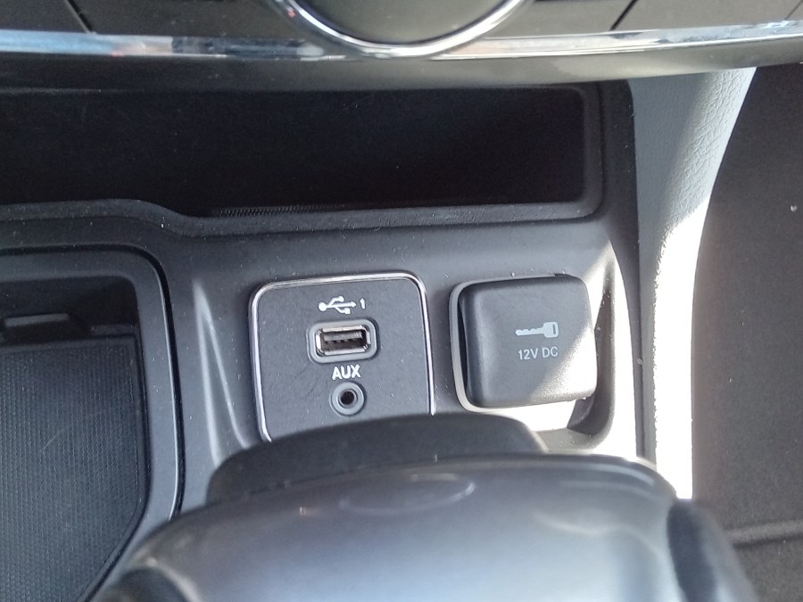 2020 Jeep Cherokee Latitude Plus FWD, available for sale in Irvington, New Jersey | NJ Used Cars Center. Irvington, New Jersey 2020 Jeep Cherokee Latitude Plus FWD, available for sale in Irvington, New Jersey | NJ Used Cars Center. Irvington, New Jersey