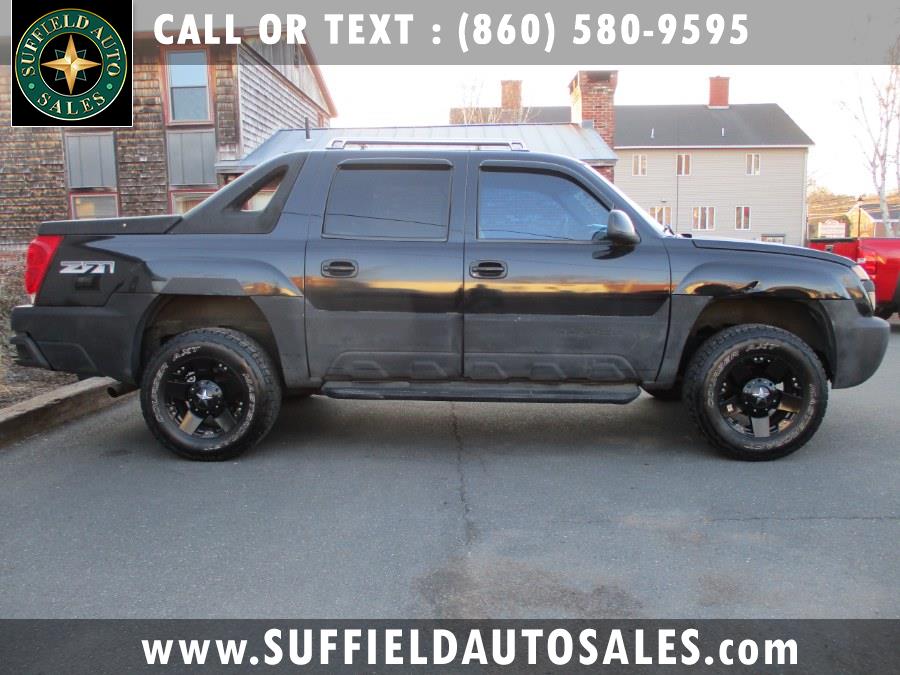 2002 Chevrolet Avalanche 1500 5dr Crew Cab 130" WB 4WD, available for sale in Suffield, Connecticut | Suffield Auto LLC. Suffield, Connecticut