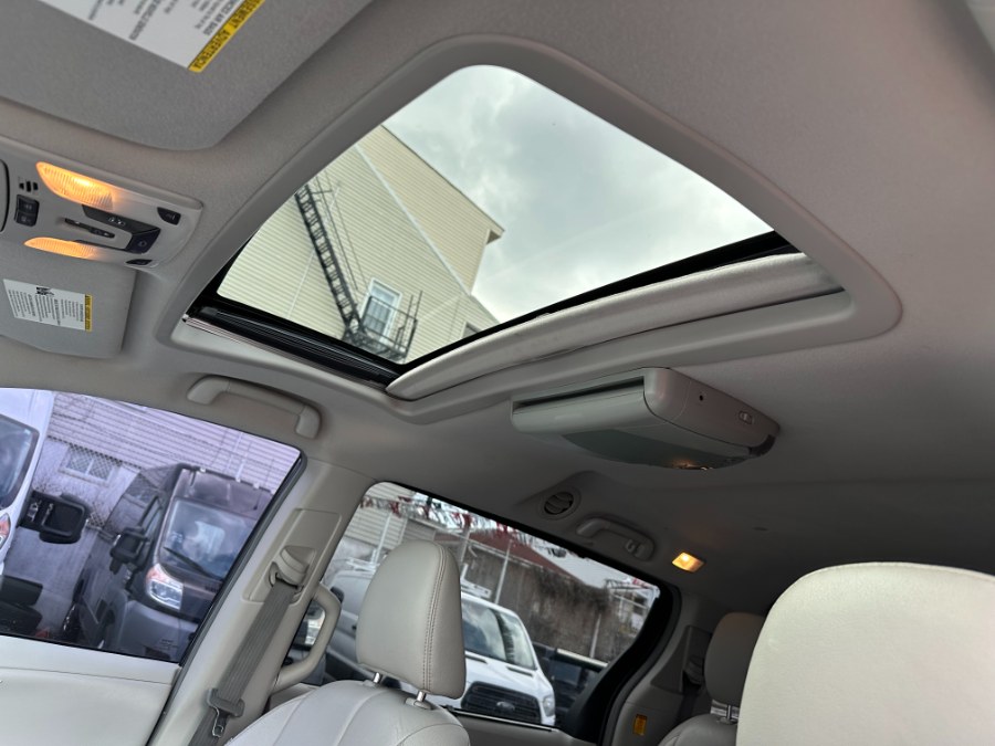 2012 Toyota Sienna 5dr 7-Pass Van V6 XLE FWD, available for sale in Paterson, New Jersey | DZ Automall. Paterson, New Jersey 2012 Toyota Sienna 5dr 7-Pass Van V6 XLE FWD, available for sale in Paterson, New Jersey | DZ Automall. Paterson, New Jersey