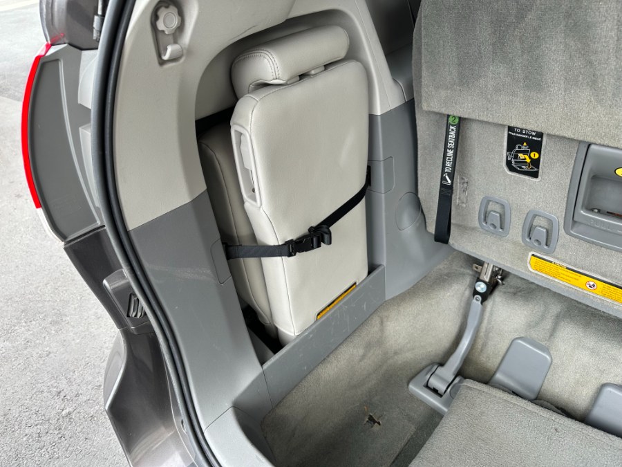 2012 Toyota Sienna 5dr 7-Pass Van V6 XLE FWD, available for sale in Paterson, New Jersey | DZ Automall. Paterson, New Jersey 2012 Toyota Sienna 5dr 7-Pass Van V6 XLE FWD, available for sale in Paterson, New Jersey | DZ Automall. Paterson, New Jersey