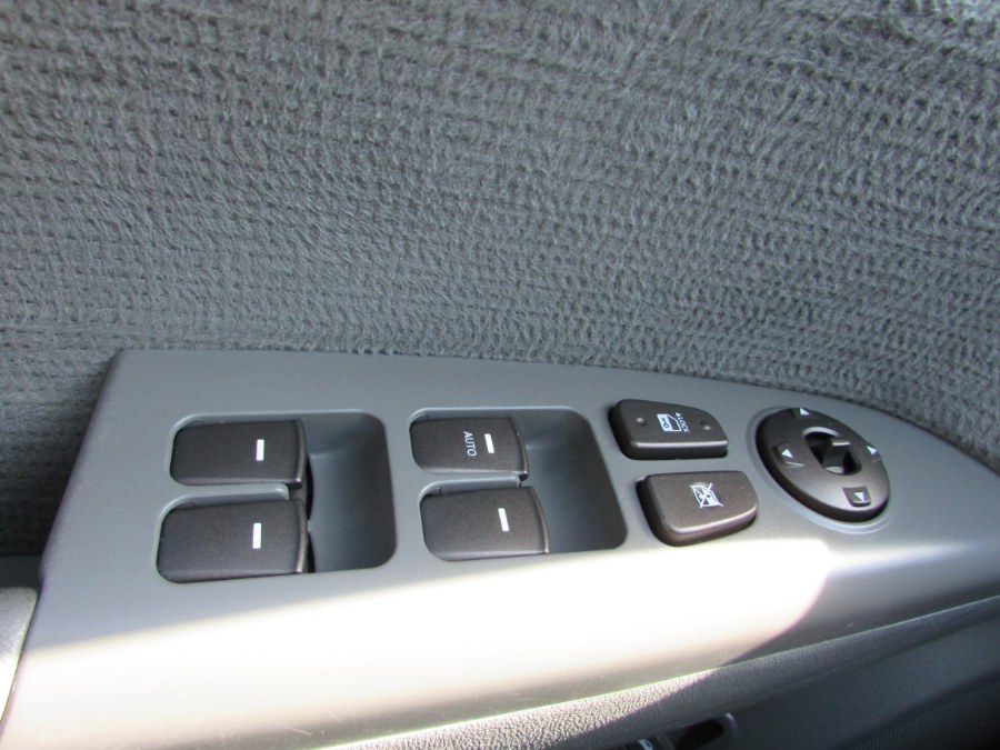2009 Hyundai Sonata 4dr Sdn I4 Auto GLS PZEV, available for sale in East Windsor, Connecticut | United Auto Sales of E Windsor, Inc. East Windsor, Connecticut 2009 Hyundai Sonata 4dr Sdn I4 Auto GLS PZEV, available for sale in East Windsor, Connecticut | United Auto Sales of E Windsor, Inc. East Windsor, Connecticut