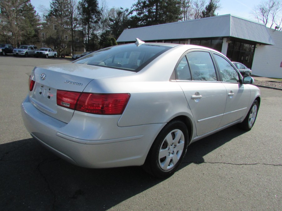 2009 Hyundai Sonata 4dr Sdn I4 Auto GLS PZEV, available for sale in East Windsor, Connecticut | United Auto Sales of E Windsor, Inc. East Windsor, Connecticut 2009 Hyundai Sonata 4dr Sdn I4 Auto GLS PZEV, available for sale in East Windsor, Connecticut | United Auto Sales of E Windsor, Inc. East Windsor, Connecticut