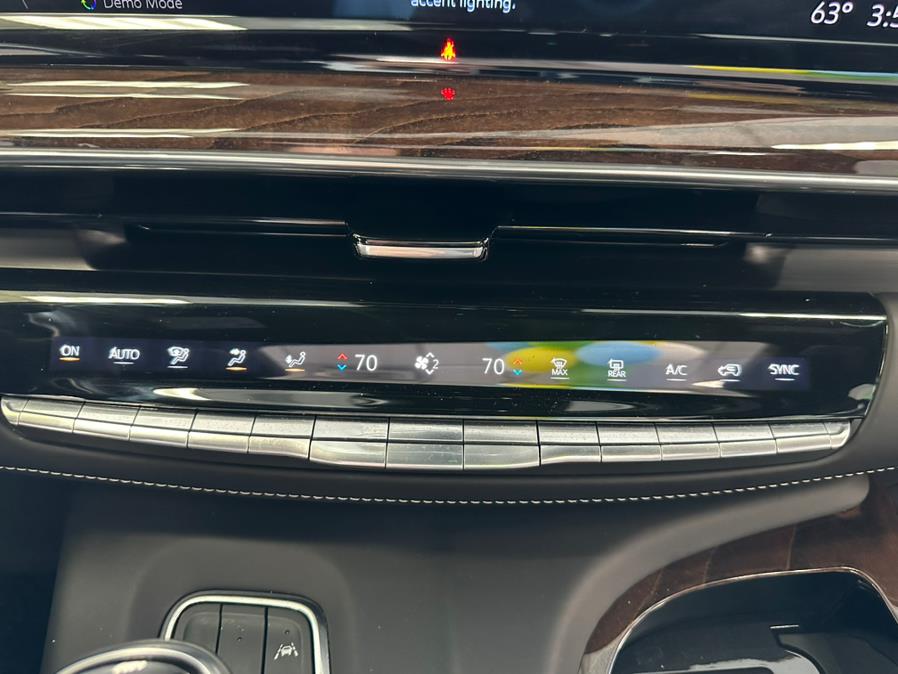 2022 Cadillac Escalade ESV 4WD 4dr Sport Platinum, available for sale in Inwood, New York | 5 Towns Drive. Inwood, New York 2022 Cadillac Escalade ESV 4WD 4dr Sport Platinum, available for sale in Inwood, New York | 5 Towns Drive. Inwood, New York
