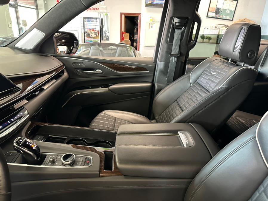 2022 Cadillac Escalade ESV 4WD 4dr Sport Platinum, available for sale in Inwood, New York | 5 Towns Drive. Inwood, New York 2022 Cadillac Escalade ESV 4WD 4dr Sport Platinum, available for sale in Inwood, New York | 5 Towns Drive. Inwood, New York