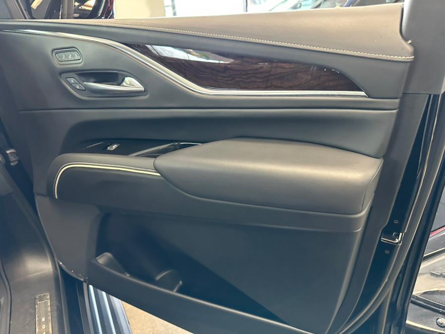 2022 Cadillac Escalade ESV 4WD 4dr Sport Platinum, available for sale in Inwood, New York | 5 Towns Drive. Inwood, New York 2022 Cadillac Escalade ESV 4WD 4dr Sport Platinum, available for sale in Inwood, New York | 5 Towns Drive. Inwood, New York