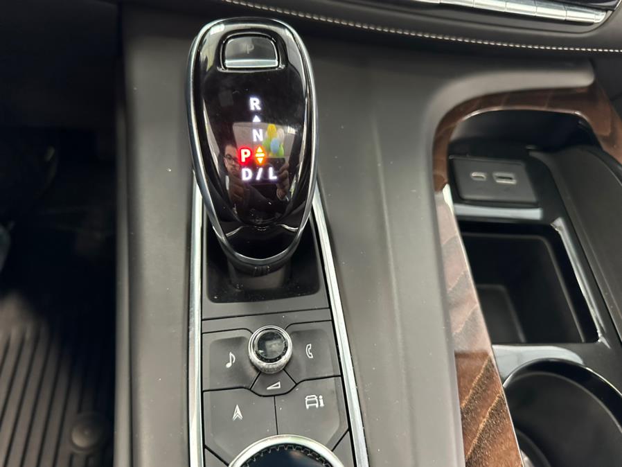 2022 Cadillac Escalade ESV 4WD 4dr Sport Platinum, available for sale in Inwood, New York | 5 Towns Drive. Inwood, New York 2022 Cadillac Escalade ESV 4WD 4dr Sport Platinum, available for sale in Inwood, New York | 5 Towns Drive. Inwood, New York