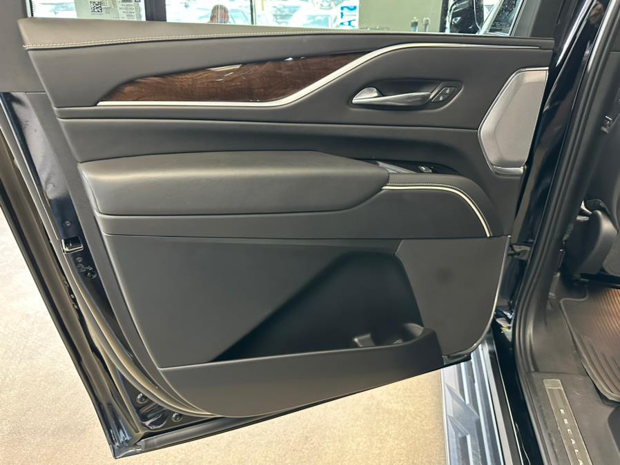 2022 Cadillac Escalade ESV 4WD 4dr Sport Platinum, available for sale in Inwood, New York | 5 Towns Drive. Inwood, New York 2022 Cadillac Escalade ESV 4WD 4dr Sport Platinum, available for sale in Inwood, New York | 5 Towns Drive. Inwood, New York