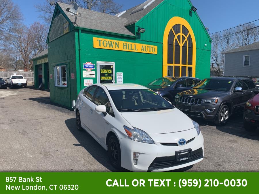 2014 Toyota Prius 5dr HB Two (Natl), available for sale in New London, Connecticut | McAvoy Inc dba Town Hill Auto. New London, Connecticut