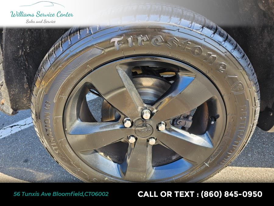 2015 Jeep Grand Cherokee 4WD 4dr Altitude, available for sale in Bloomfield, Connecticut | Williams Service Center. Bloomfield, Connecticut 2015 Jeep Grand Cherokee 4WD 4dr Altitude, available for sale in Bloomfield, Connecticut | Williams Service Center. Bloomfield, Connecticut
