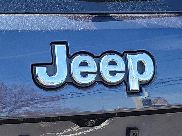2016 Jeep Grand Cherokee Laredo, available for sale in Stratford, Connecticut | Wiz Leasing Inc. Stratford, Connecticut 2016 Jeep Grand Cherokee Laredo, available for sale in Stratford, Connecticut | Wiz Leasing Inc. Stratford, Connecticut