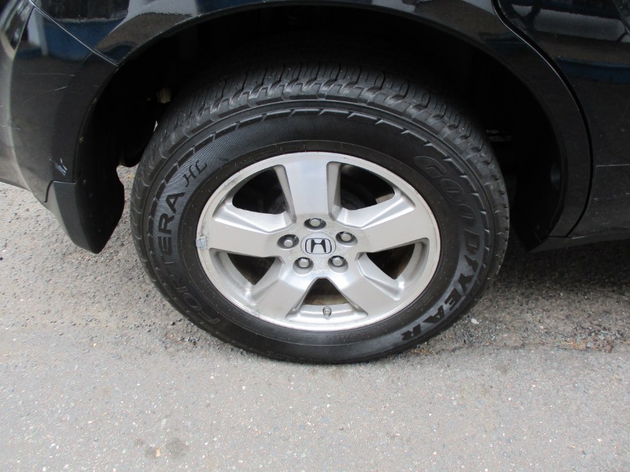 2011 Honda Pilot 4WD 4dr EX-L w/Navi, available for sale in Meriden, Connecticut | Cos Central Auto. Meriden, Connecticut 2011 Honda Pilot 4WD 4dr EX-L w/Navi, available for sale in Meriden, Connecticut | Cos Central Auto. Meriden, Connecticut