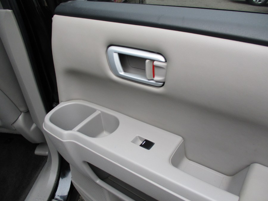 2011 Honda Pilot 4WD 4dr EX-L w/Navi, available for sale in Meriden, Connecticut | Cos Central Auto. Meriden, Connecticut 2011 Honda Pilot 4WD 4dr EX-L w/Navi, available for sale in Meriden, Connecticut | Cos Central Auto. Meriden, Connecticut