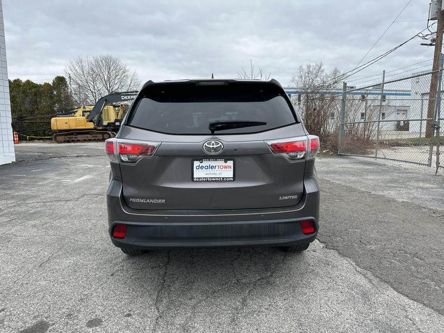 2016 Toyota Highlander FWD 4dr V6 Limited (Natl), available for sale in Milford, Connecticut | Dealertown Auto Wholesalers. Milford, Connecticut 2016 Toyota Highlander FWD 4dr V6 Limited (Natl), available for sale in Milford, Connecticut | Dealertown Auto Wholesalers. Milford, Connecticut
