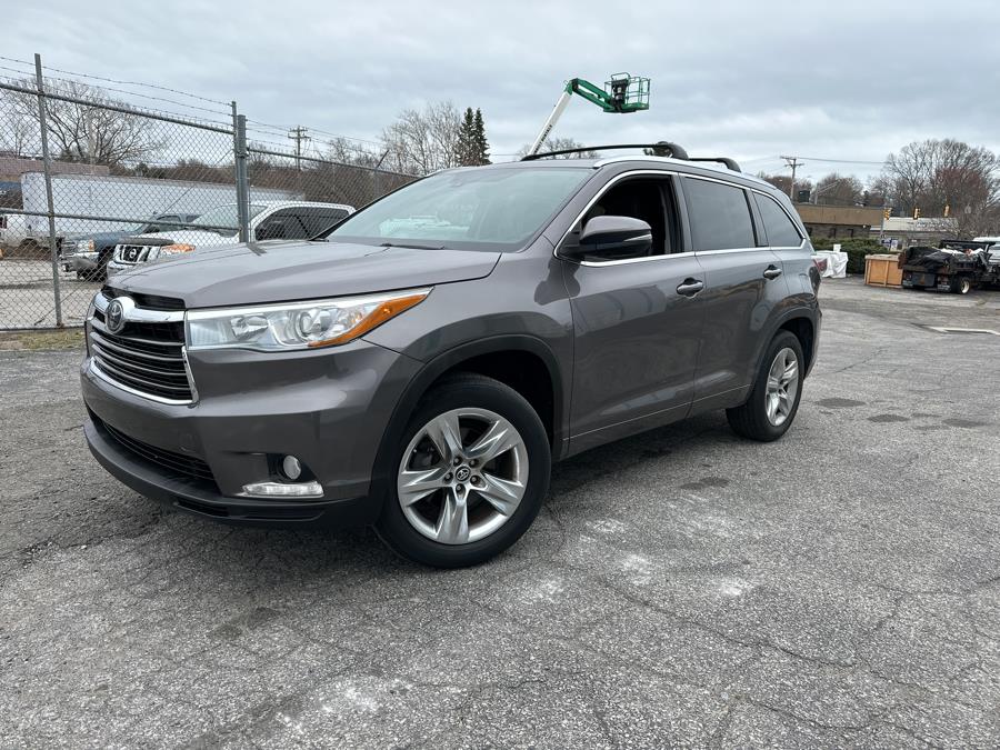 2016 Toyota Highlander FWD 4dr V6 Limited (Natl), available for sale in Milford, Connecticut | Dealertown Auto Wholesalers. Milford, Connecticut 2016 Toyota Highlander FWD 4dr V6 Limited (Natl), available for sale in Milford, Connecticut | Dealertown Auto Wholesalers. Milford, Connecticut