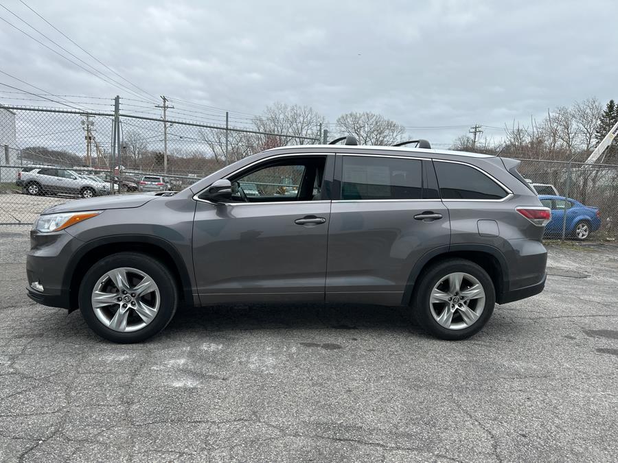 2016 Toyota Highlander FWD 4dr V6 Limited (Natl), available for sale in Milford, Connecticut | Dealertown Auto Wholesalers. Milford, Connecticut 2016 Toyota Highlander FWD 4dr V6 Limited (Natl), available for sale in Milford, Connecticut | Dealertown Auto Wholesalers. Milford, Connecticut