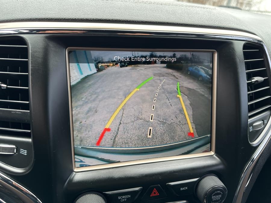 2015 Jeep Grand Cherokee 4WD 4dr Overland, available for sale in Milford, Connecticut | Dealertown Auto Wholesalers. Milford, Connecticut 2015 Jeep Grand Cherokee 4WD 4dr Overland, available for sale in Milford, Connecticut | Dealertown Auto Wholesalers. Milford, Connecticut