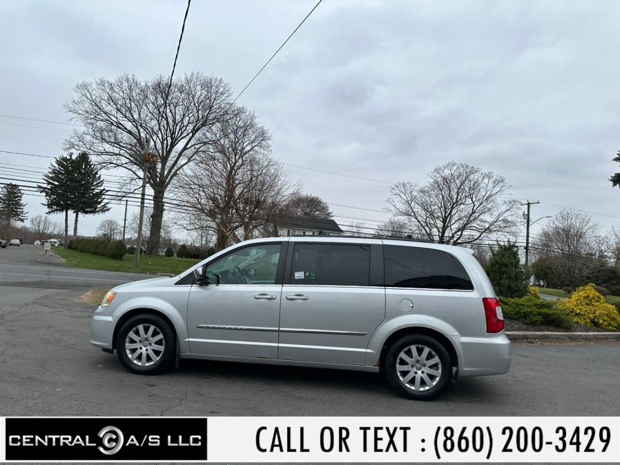 2011 Chrysler Town & Country 4dr Wgn Touring-L, available for sale in East Windsor, Connecticut | Central A/S LLC. East Windsor, Connecticut 2011 Chrysler Town & Country 4dr Wgn Touring-L, available for sale in East Windsor, Connecticut | Central A/S LLC. East Windsor, Connecticut