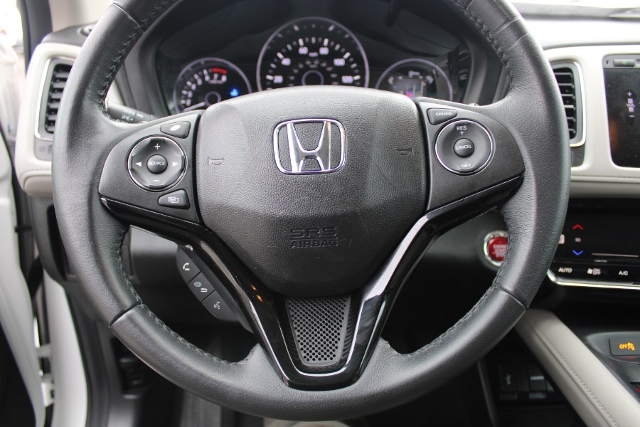 2016 Honda HR-V AWD 4dr CVT EX-L w/Navi, available for sale in Plantsville, Connecticut | Auto House of Luxury. Plantsville, Connecticut 2016 Honda HR-V AWD 4dr CVT EX-L w/Navi, available for sale in Plantsville, Connecticut | Auto House of Luxury. Plantsville, Connecticut