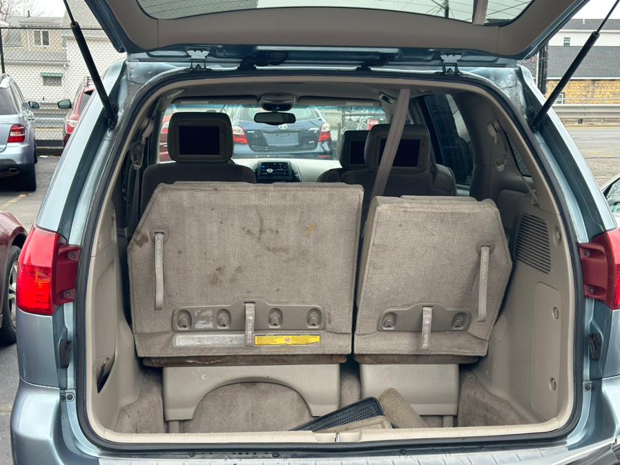 2005 Toyota Sienna 5dr LE AWD, available for sale in Revere, Massachusetts | Wonderland Auto. Revere, Massachusetts 2005 Toyota Sienna 5dr LE AWD, available for sale in Revere, Massachusetts | Wonderland Auto. Revere, Massachusetts