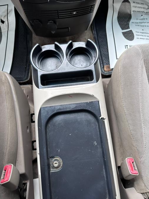 2005 Toyota Sienna 5dr LE AWD, available for sale in Revere, Massachusetts | Wonderland Auto. Revere, Massachusetts 2005 Toyota Sienna 5dr LE AWD, available for sale in Revere, Massachusetts | Wonderland Auto. Revere, Massachusetts