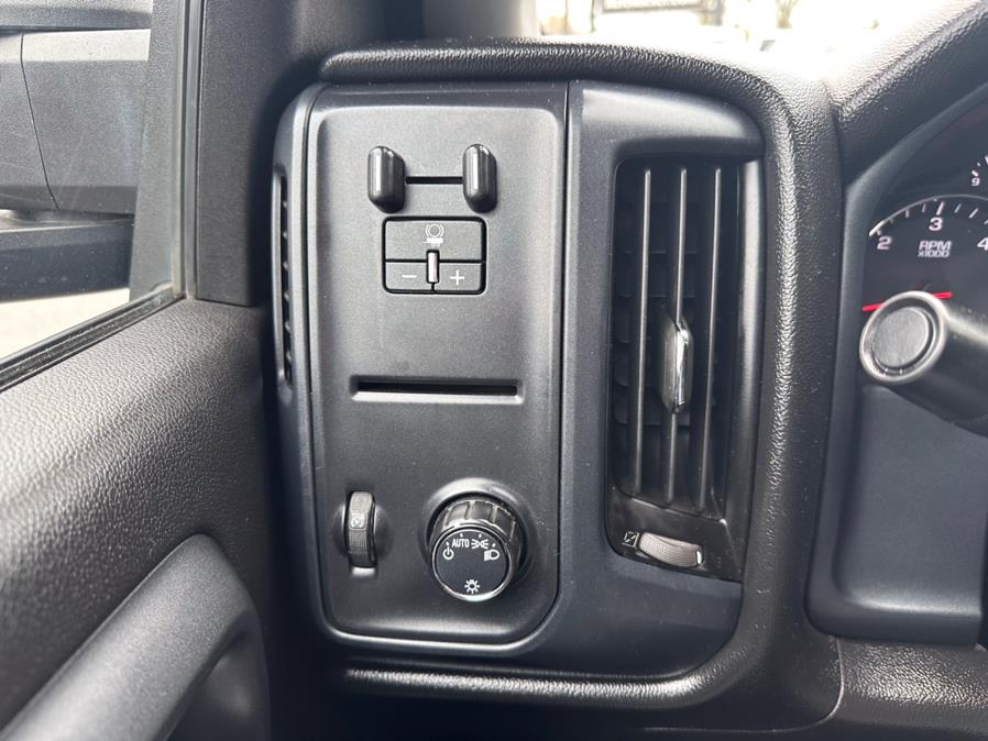 2016 GMC Sierra 2500HD 4WD Double Cab 144.2", available for sale in West Hartford, Connecticut | AutoMax. West Hartford, Connecticut 2016 GMC Sierra 2500HD 4WD Double Cab 144.2", available for sale in West Hartford, Connecticut | AutoMax. West Hartford, Connecticut