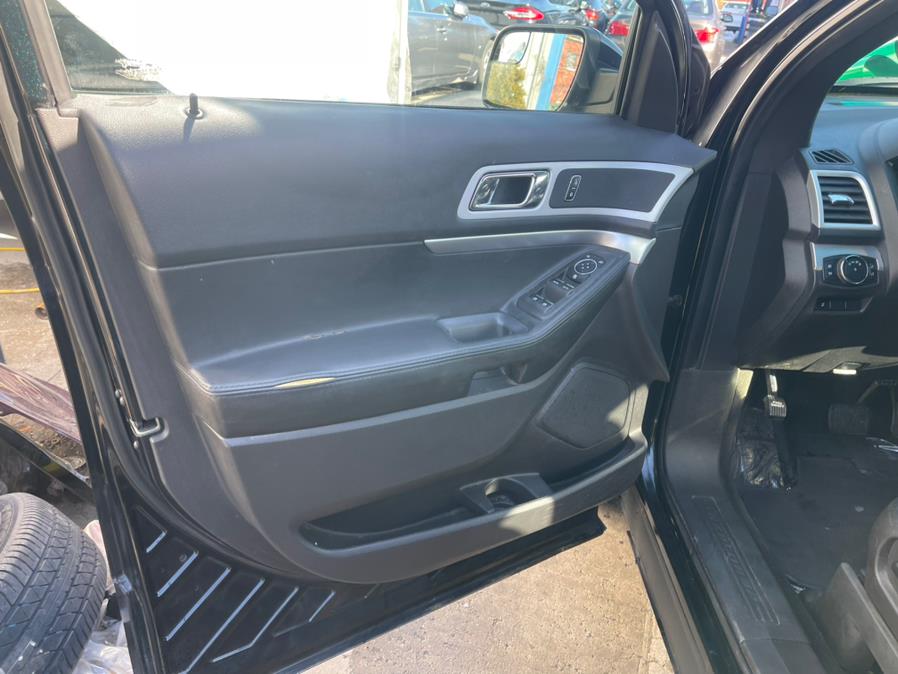 2014 Ford Explorer 4WD 4dr XLT, available for sale in Brooklyn, New York | Brooklyn Auto Mall LLC. Brooklyn, New York 2014 Ford Explorer 4WD 4dr XLT, available for sale in Brooklyn, New York | Brooklyn Auto Mall LLC. Brooklyn, New York