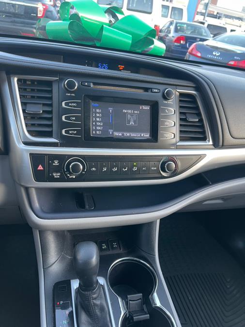 2014 Toyota Highlander AWD 4dr V6 LE Plus (Natl), available for sale in Brooklyn, New York | Brooklyn Auto Mall LLC. Brooklyn, New York 2014 Toyota Highlander AWD 4dr V6 LE Plus (Natl), available for sale in Brooklyn, New York | Brooklyn Auto Mall LLC. Brooklyn, New York
