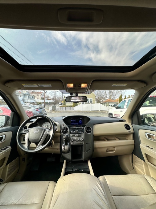 2014 Honda Pilot 4WD 4dr EX-L, available for sale in Melrose, Massachusetts | Melrose Auto Gallery. Melrose, Massachusetts 2014 Honda Pilot 4WD 4dr EX-L, available for sale in Melrose, Massachusetts | Melrose Auto Gallery. Melrose, Massachusetts