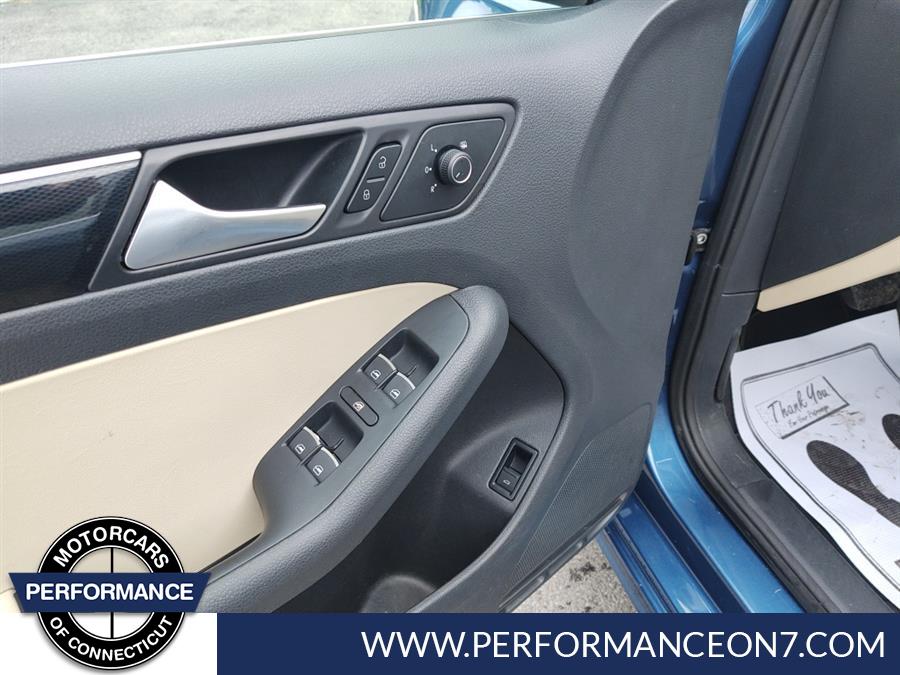 2017 Volkswagen Jetta 1.8T SEL Auto, available for sale in Wilton, Connecticut | Performance Motor Cars Of Connecticut LLC. Wilton, Connecticut 2017 Volkswagen Jetta 1.8T SEL Auto, available for sale in Wilton, Connecticut | Performance Motor Cars Of Connecticut LLC. Wilton, Connecticut