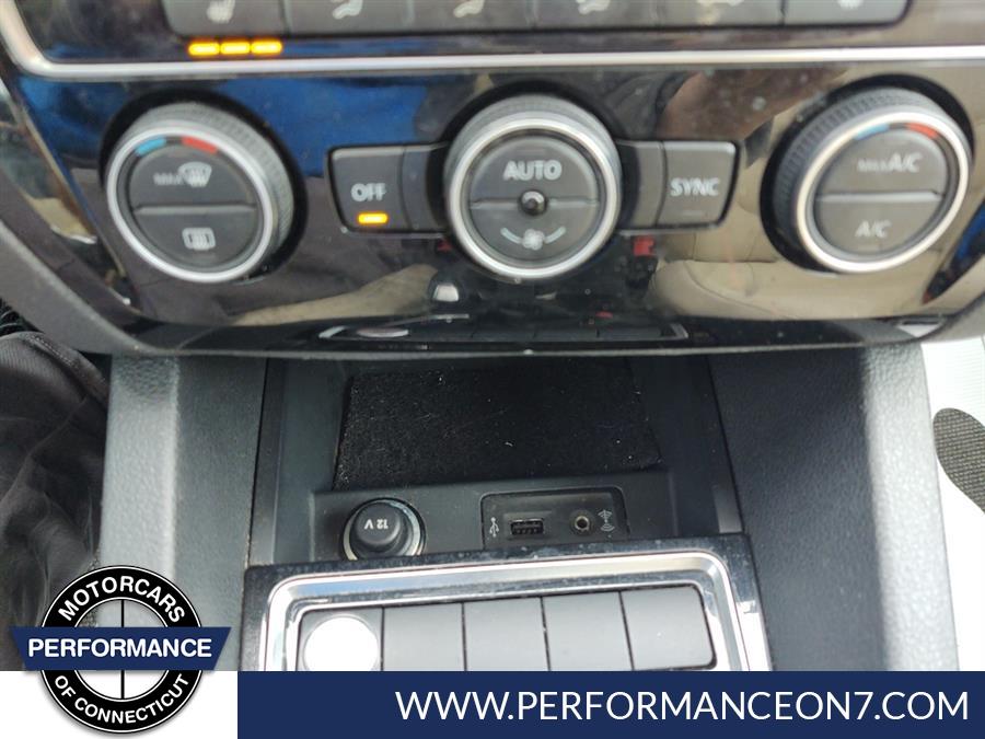 2017 Volkswagen Jetta 1.8T SEL Auto, available for sale in Wilton, Connecticut | Performance Motor Cars Of Connecticut LLC. Wilton, Connecticut 2017 Volkswagen Jetta 1.8T SEL Auto, available for sale in Wilton, Connecticut | Performance Motor Cars Of Connecticut LLC. Wilton, Connecticut