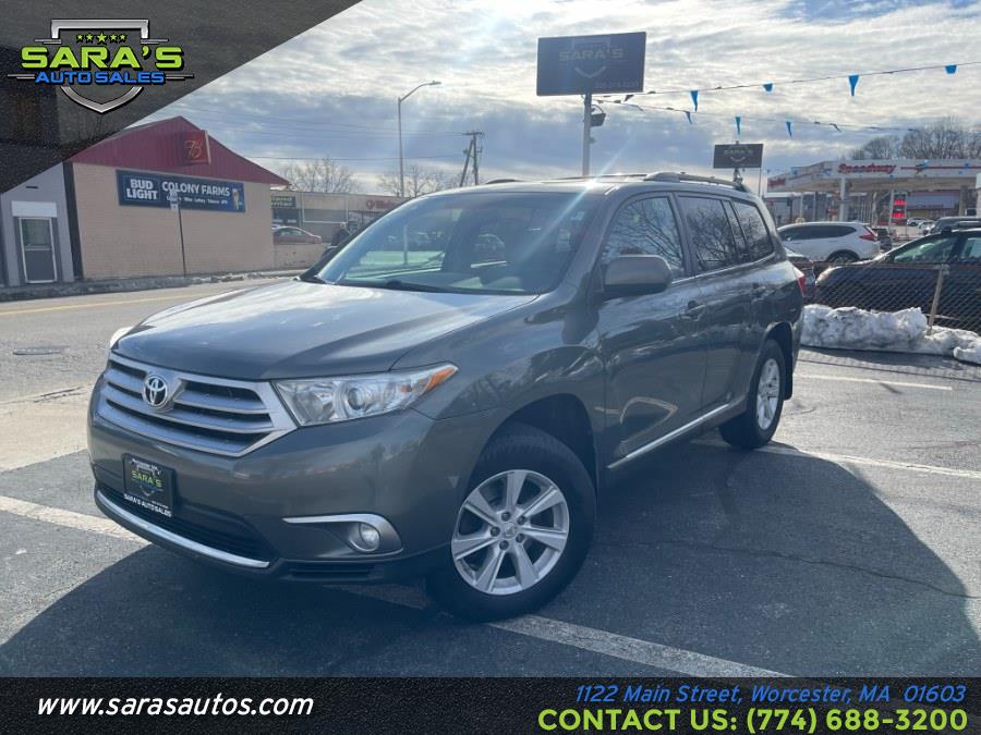 Used 2012 Toyota Highlander in Worcester, Massachusetts | Sara's Auto Sales. Worcester, Massachusetts